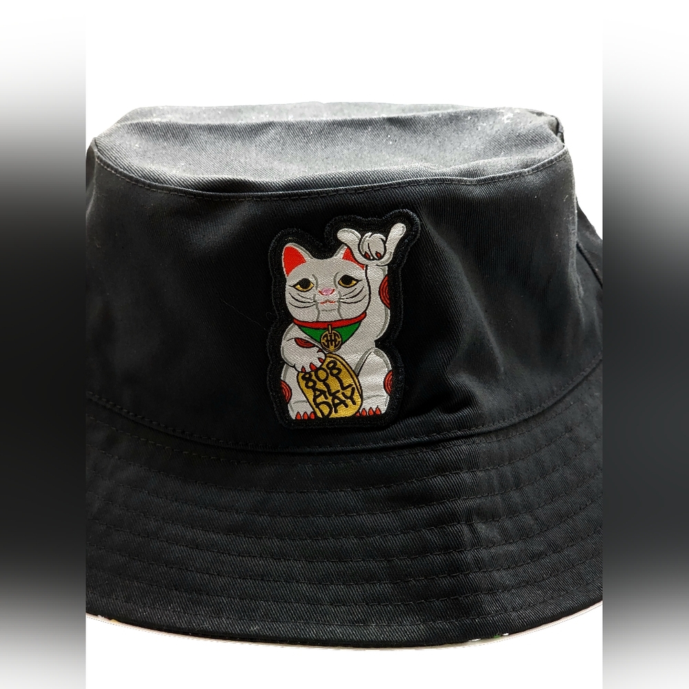 Maneki Neko Cat Bucket Hat